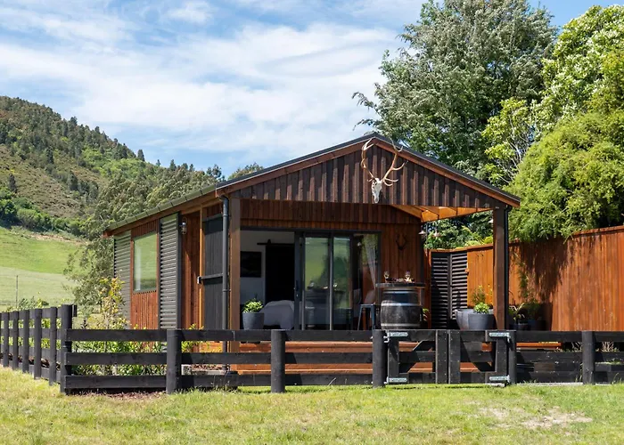 Kotare Lakeside Retreat Rotorua