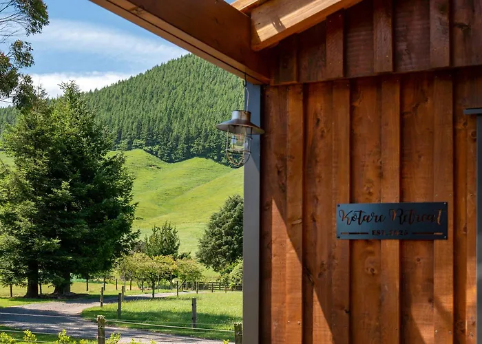 Kotare Lakeside Retreat *