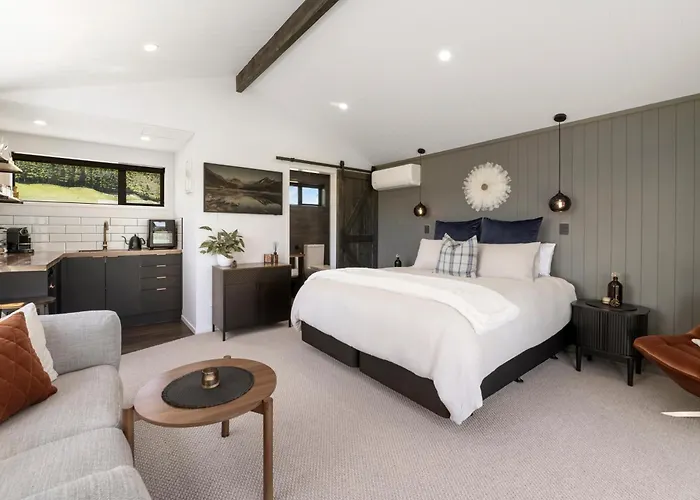 Kotare Lakeside Retreat Rotorua